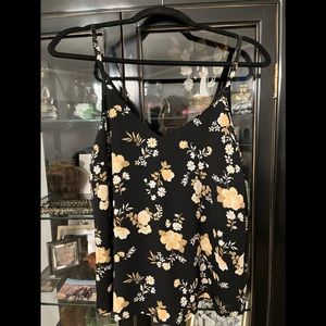Flowy floral tank - Cotton On size small
